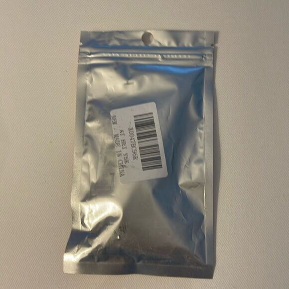 GMC AT4 Key Fob Keychain in Black Leather with Logo NWT - Picture 4 of 4